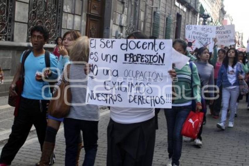MANIFESTACIÓN MAESTROS