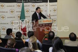 ROBERTO TRAUWITZ EN LA ANÁHUAC