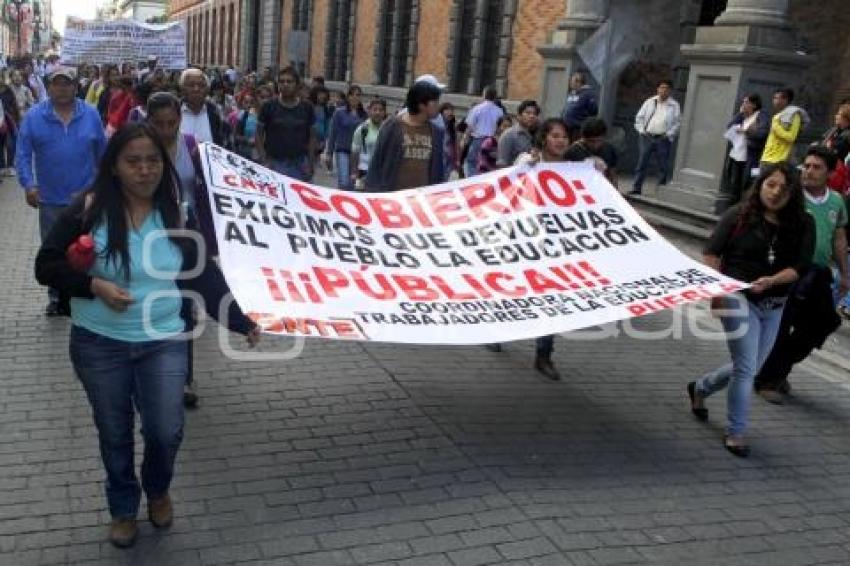 MANIFESTACIÓN MAESTROS