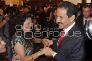 ALFONSO ESPARZA RECIBE EL RESPALDO DEL CONSEJO UNIVERSITARIO