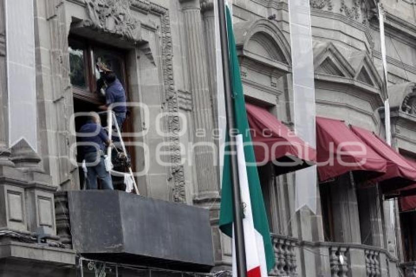 PREPARATIVOS GRITO. AYUNTAMIENTO