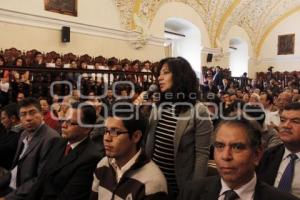 ALFONSO ESPARZA RECIBE EL RESPALDO DEL CONSEJO UNIVERSITARIO