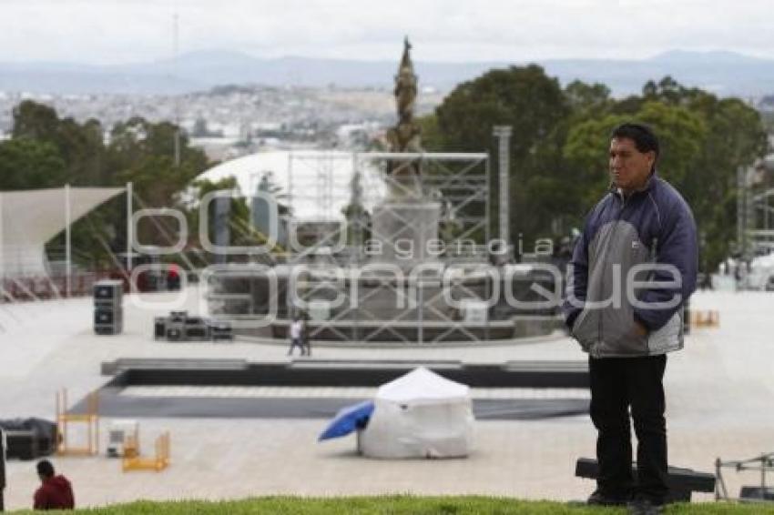 MONTAJE ESCENARIO FUERTES. FIESTAS PATRIAS