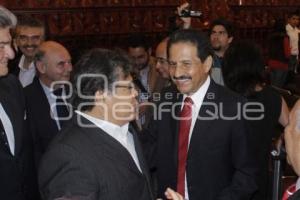 ALFONSO ESPARZA RECIBE EL RESPALDO DEL CONSEJO UNIVERSITARIO