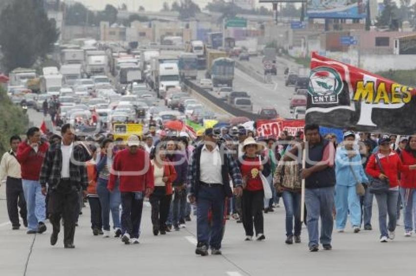 MANIFESTACIÓN DE MAESTROS