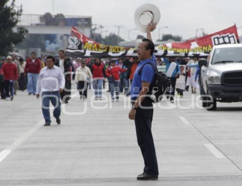 MANIFESTACIÓN DE MAESTROS