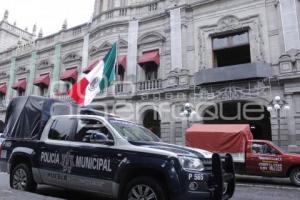 POLICÍA VIGILA PRIMER CUADRO DE LA CIUDAD