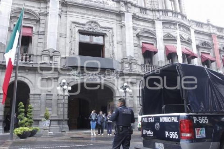 POLICÍA VIGILA PRIMER CUADRO DE LA CIUDAD