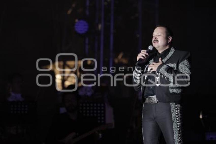 FESTEJOS PATRIOS . PEPE AGUILAR