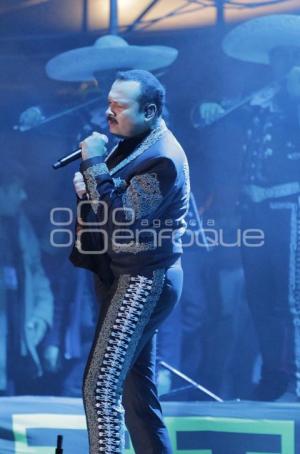 FESTEJOS PATRIOS . PEPE AGUILAR