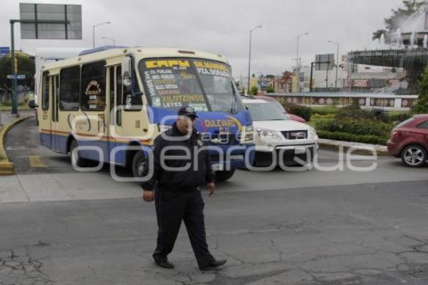 EMBOTELLAMIENTOS Y CAOS VIAL POR MANIFESTACIÓN