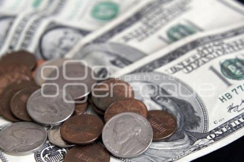 ECONOMÍA . DOLAR