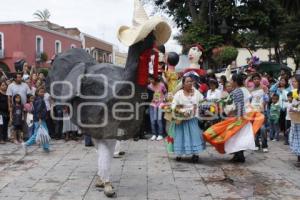 DESFILE DE LAS MOJIGANGAS