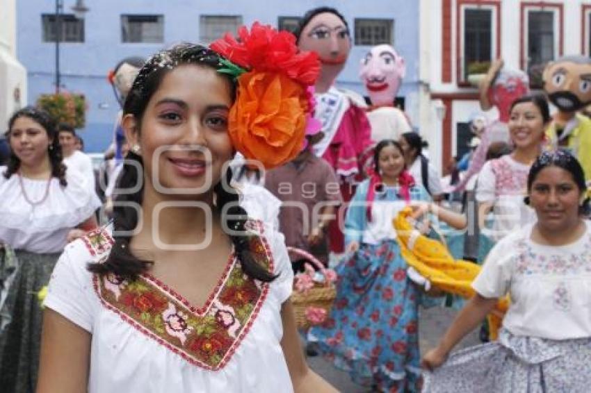 DESFILE DE LAS MOJIGANGAS