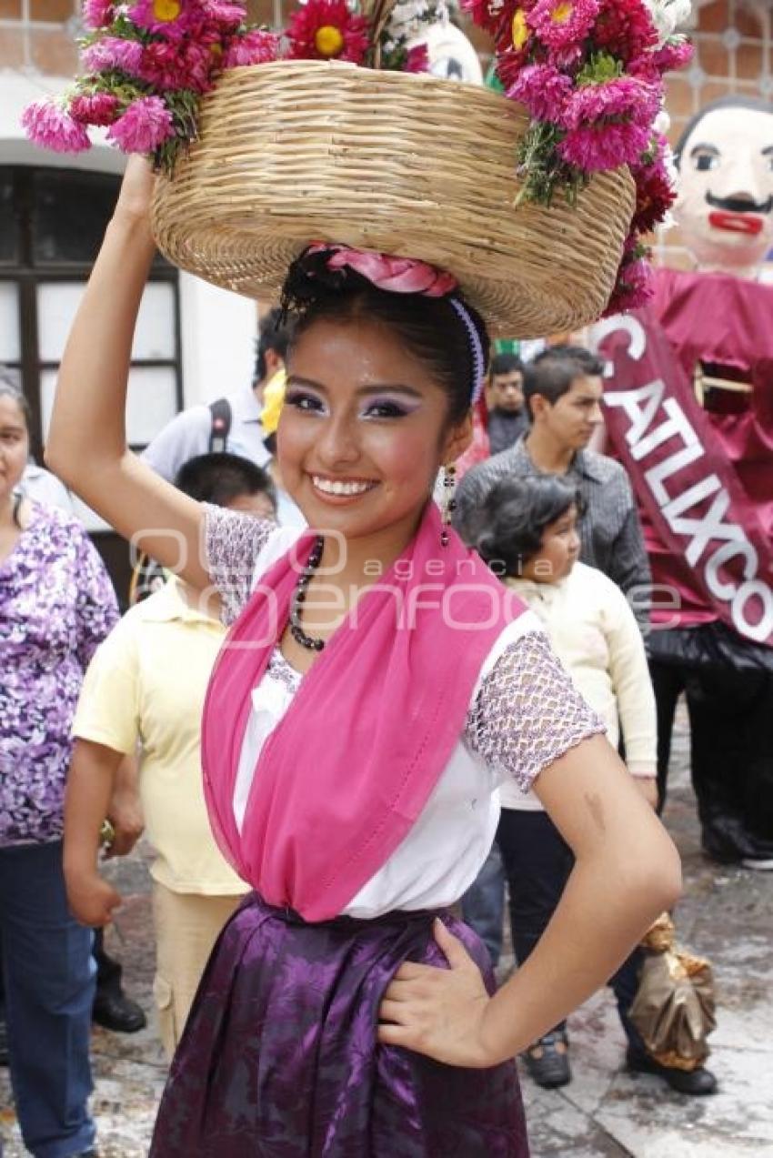 DESFILE DE LAS MOJIGANGAS