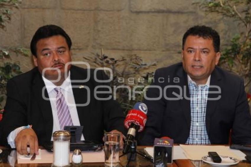 RUEDA DE PRENSA DIRIGENTES SNTE