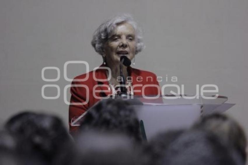 CONFERENCIA ELENA PONIATOWSKA