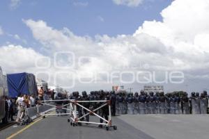 GRANADEROS EN CIERRE DE CASETA AMOZOC