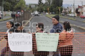 PADRES DE FAMILIA CIERRAN 16 ORIENTE