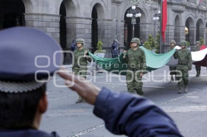 IZAMIENTO BANDERA