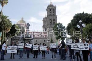 MUJERES SE MANIFIESTAN A FAVOR DEL ABORTO