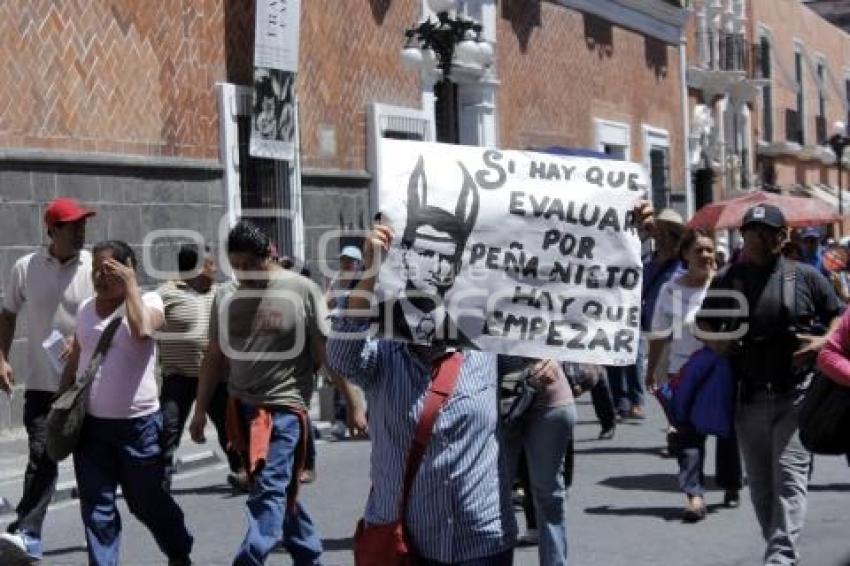 MANIFESTACIÓN DE MAESTROS