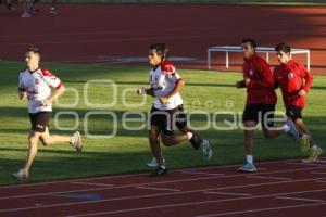 ENTRENAMIENTO VESPERTINO LOBOS BUAP