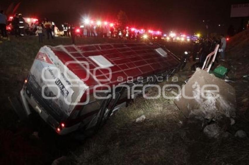 VOLCADURA TRANSPORTE PÚBLICO . PERIFÉRICO ECOLÓGICO