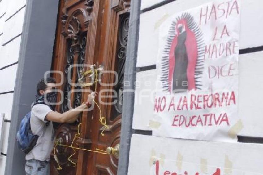 MANIFESTACIÓN ESTUDIANTES