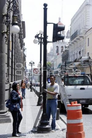 LEVANTAN SEMÁFORO PEATONAL DE LA 2 NORTE