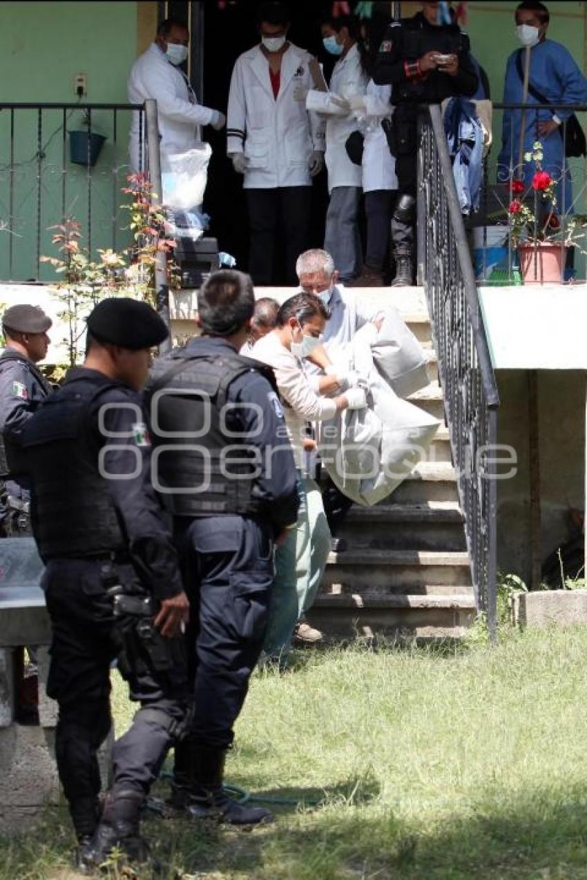 HOMBRE MATA A SU FAMILIA