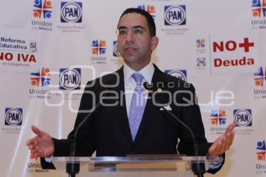 SENADOR JAVIER LOZANO ALARCON PAN