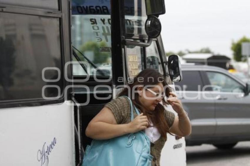 UNIDADES DE TRANSPORTE PÚBLICO