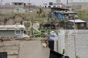 CASAS DE CARTÓN EN BARRANCA