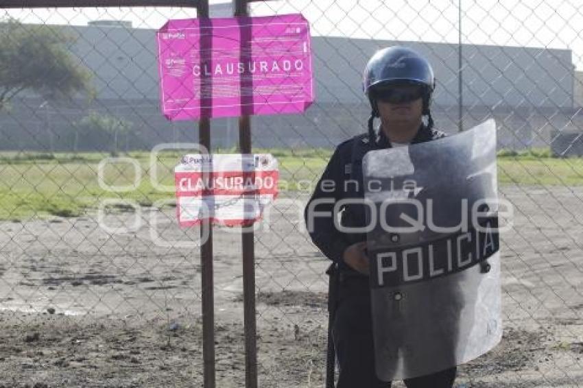 TIANGUIS DE AUTOS VILLA VERDE . CLAUSURA