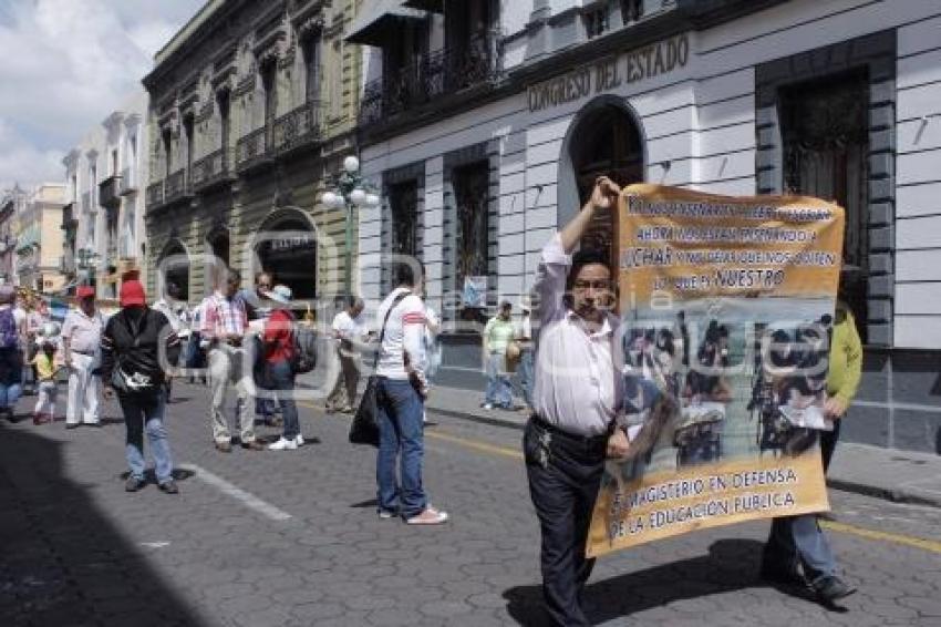 MANIFESTACIÓN MAESTROS
