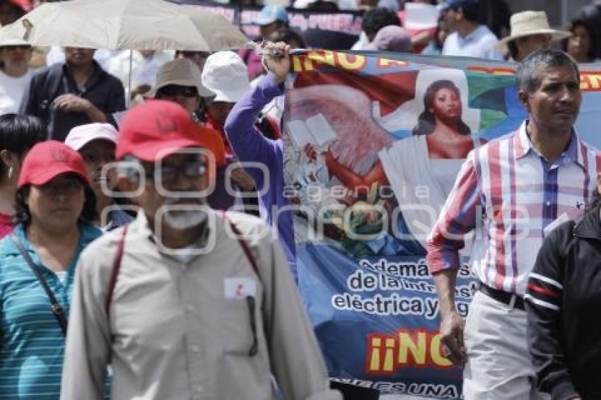 MANIFESTACIÓN MAESTROS