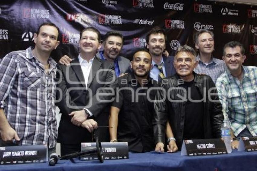 12 HOMBRES EN PUGNA