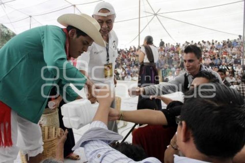 FESTIVAL MOLE DE CADERAS