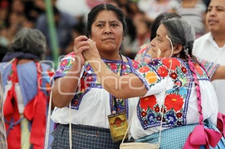 FESTIVAL MOLE DE CADERAS