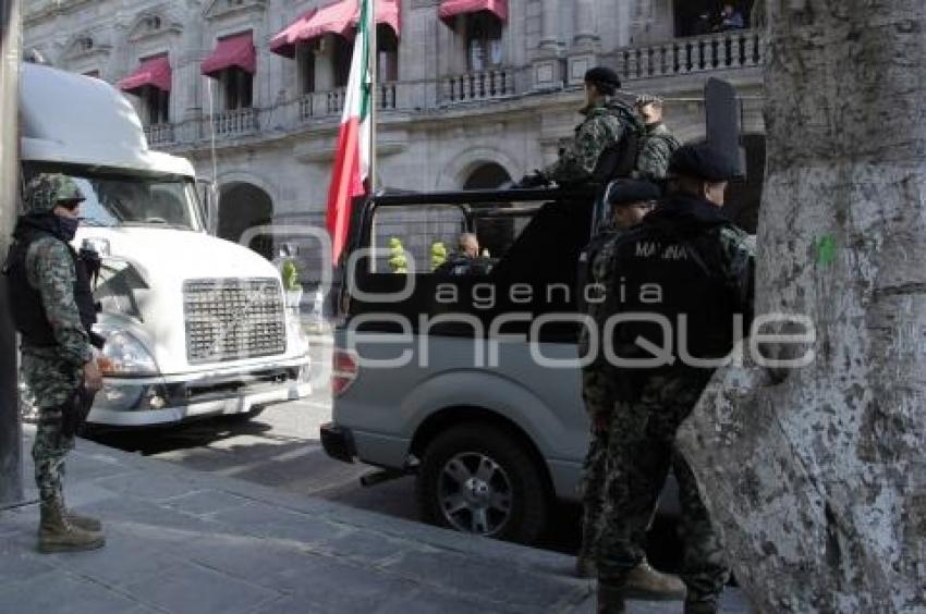 MARINOS EN EL ZÓCALO