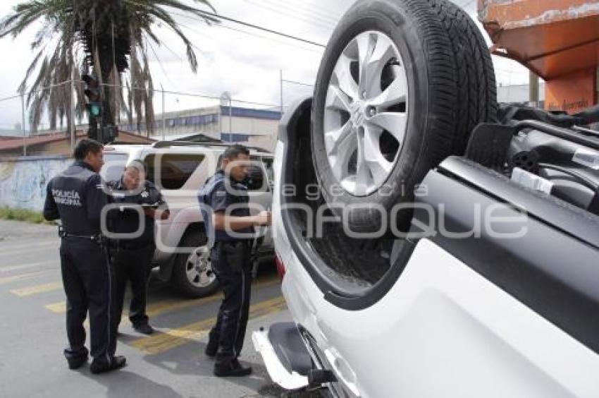 VOLCADURA CAMIONETA