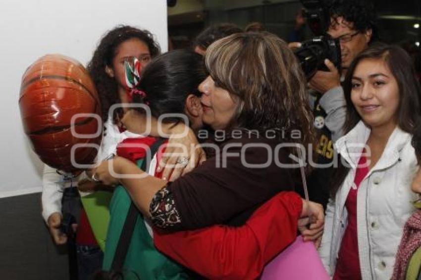 LLEGA EQUIPO FEMENIL GANADOR IV FESTIVAL MUNDIAL DE MINI BALONCESTO