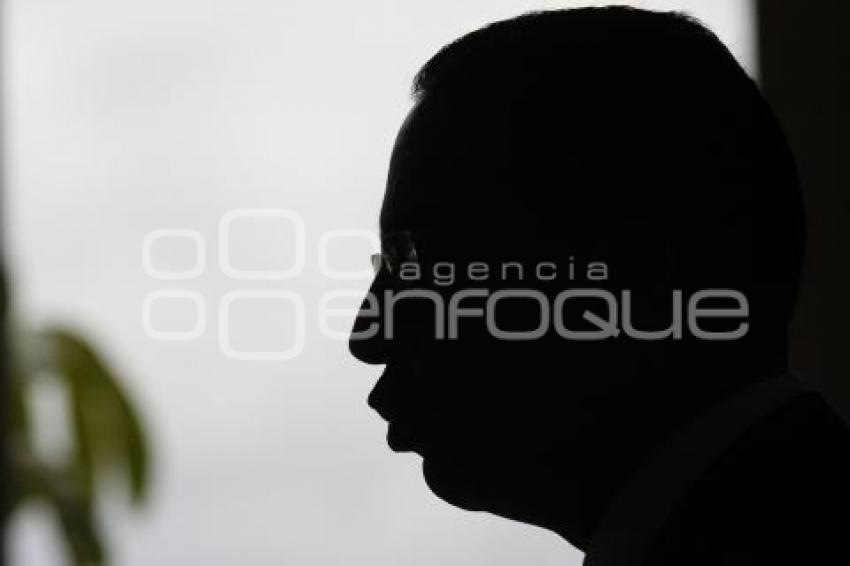 SENADOR JAVIER LOZANO ALARCÓN
