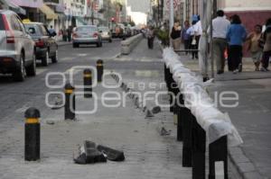 BARANDAL Y GUARDAPEATONES EN LA 4 PONIENTE