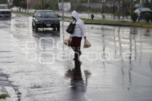LLUVIAS. RAYMOND