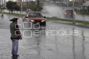 LLUVIAS. RAYMOND