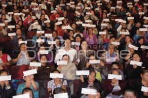 15 ENTREGA DE CRÉDITO A LA PALABRA DE LA MUJER