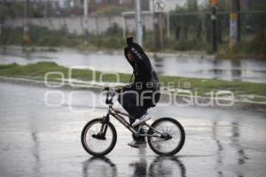 LLUVIAS. RAYMOND