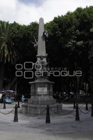 PASEO BRAVO . MONUMENTO A NICOLÁS BRAVO